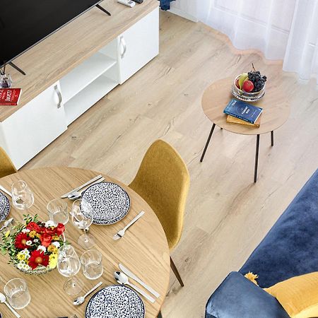 Ari Navy Apartment - High-End Residence Arad Exterior foto